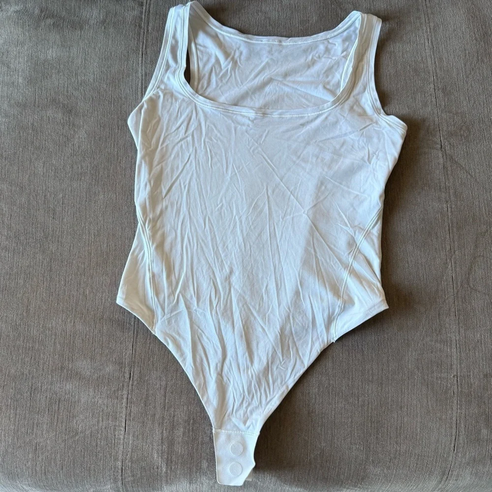 Lululemon Wundermost Ultra-Soft Nulu Square Neck Sleeveless Bodysuit Bone